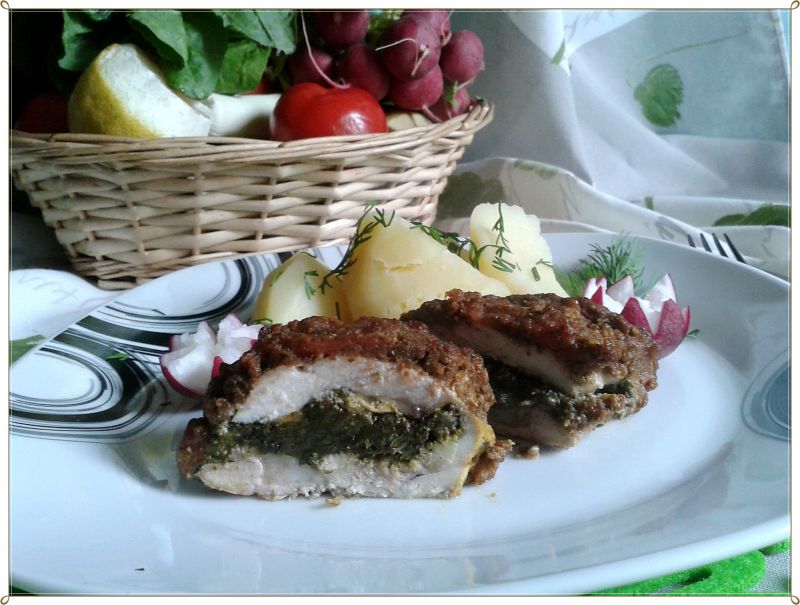 Lekki udziec drobiowy ze szczawiem i pomidorem