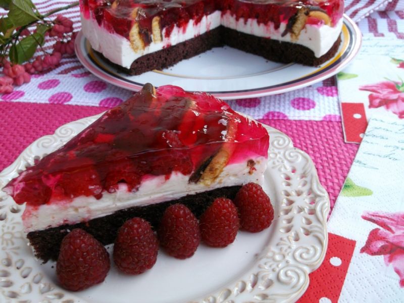 Lekkie ciasto z malinami Lekkie ciasto z malinami