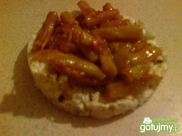 Lekkie danie na waflu ryżowym Lekkie danie na waflu ryżowym