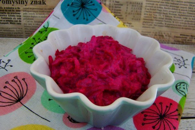 Lekkie dietetyczne buraczki z jogurtem  Lekkie dietetyczne buraczki z jogurtem