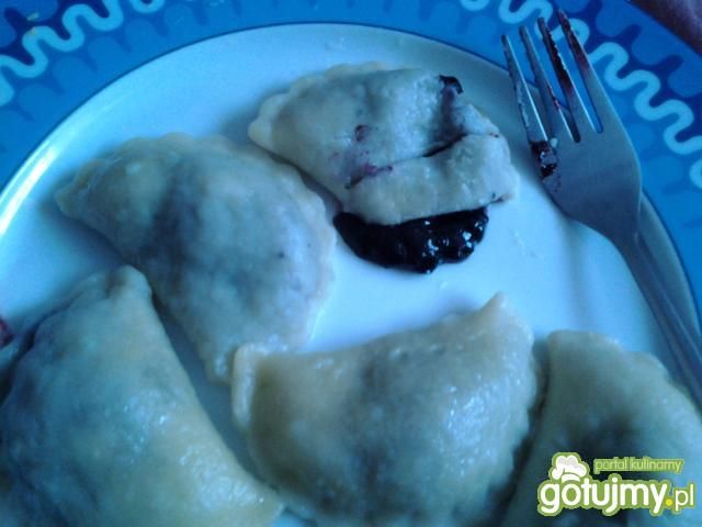 Lekkie pierogi z jagodami Lekkie pierogi z jagodami