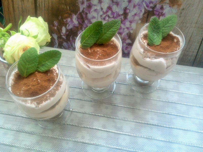 Lekko malinowe tiramisu