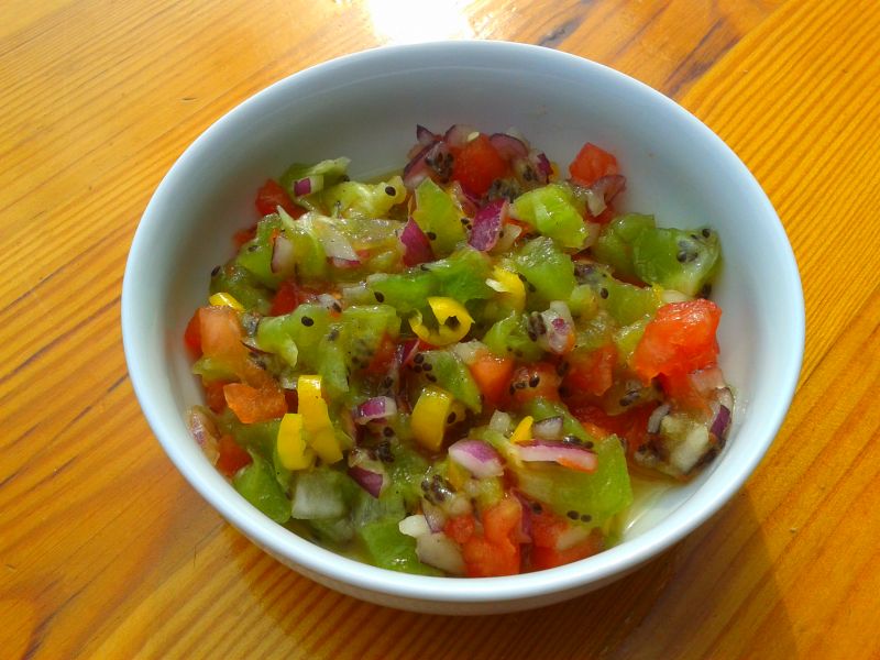 Lekko pikantna salsa z kiwi