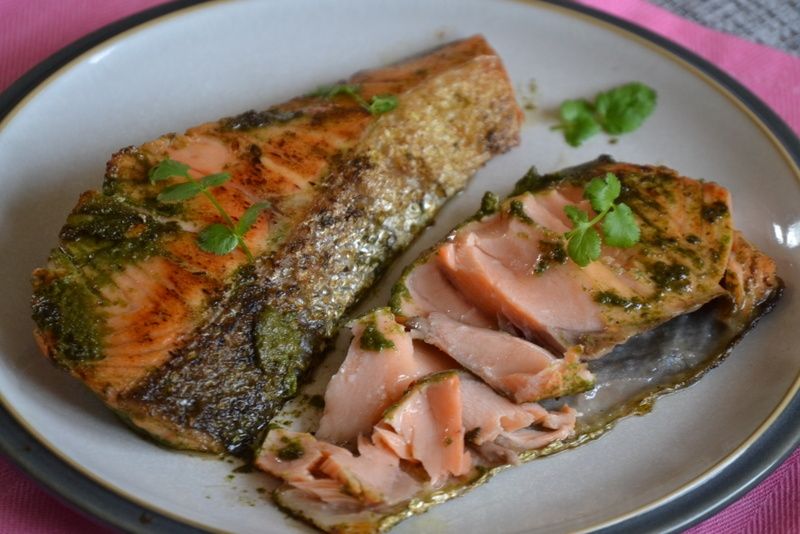 Lekko zielony łosoś  Lekko zielony łosoś