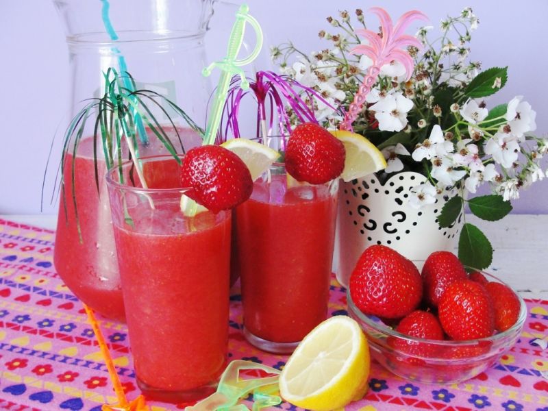 Lemoniada truskawkowa