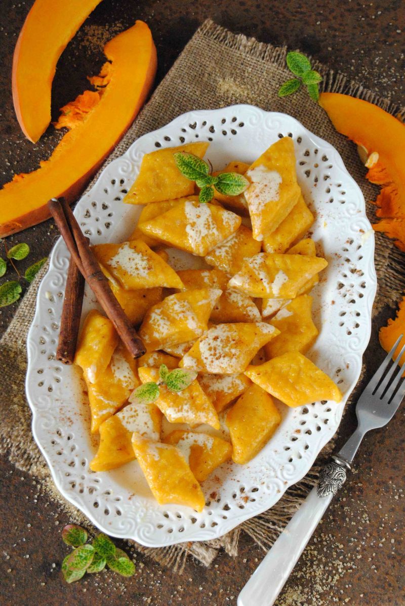 Leniwe, złociste kluski Leniwe, złociste kluski