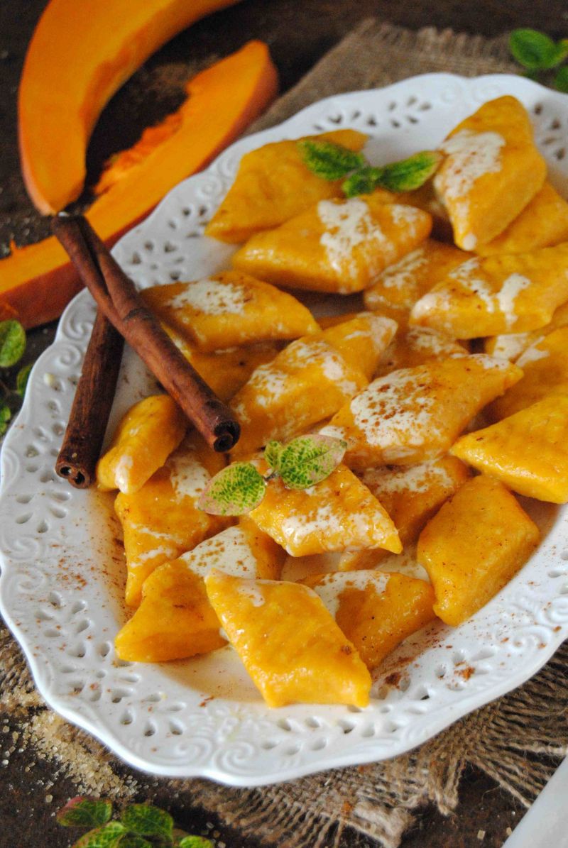 Leniwe, złociste kluski Leniwe, złociste kluski