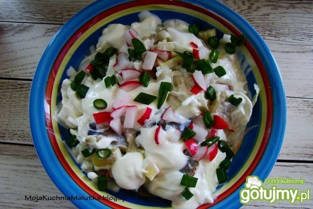 Letnia sałatka śledziowa