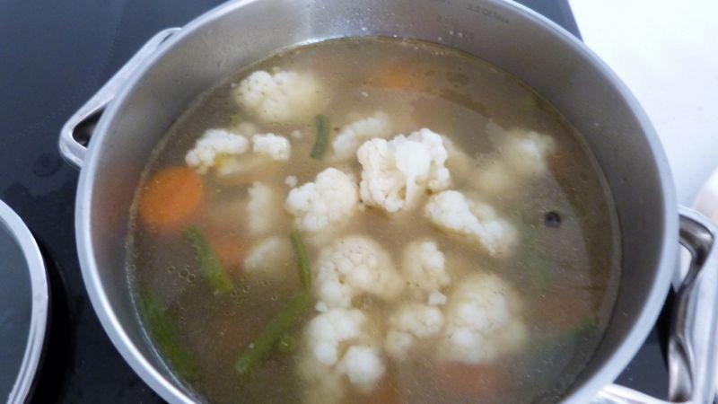 Letnia zupa jarzynowa