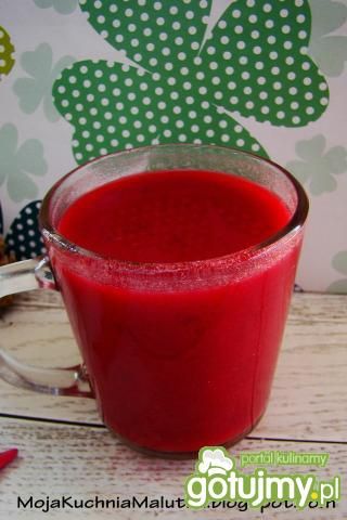 Letnia zupka buraczana 