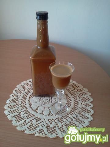 Likier kawowy na bazie wódki