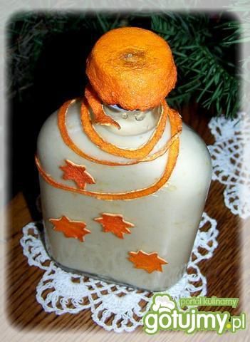 Likier mandarynkowy na rumie Likier mandarynkowy na rumie