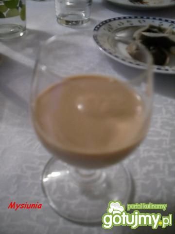 Likier z mleka skondensowanego Likier z mleka skondensowanego