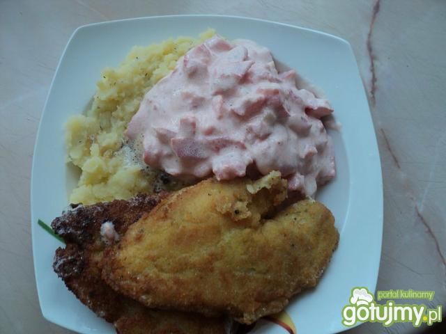 Limanda z ziemniaczkami i pomidorkiem  Limanda z ziemniaczkami i pomidorkiem