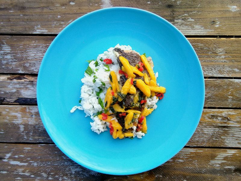 Limonkowy filet z dorsza z pikantną salsą mango Limonkowy filet z dorsza z pikantną salsą mango