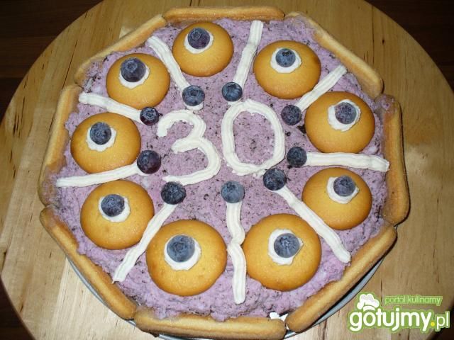 Lodowy tort jagodowy 