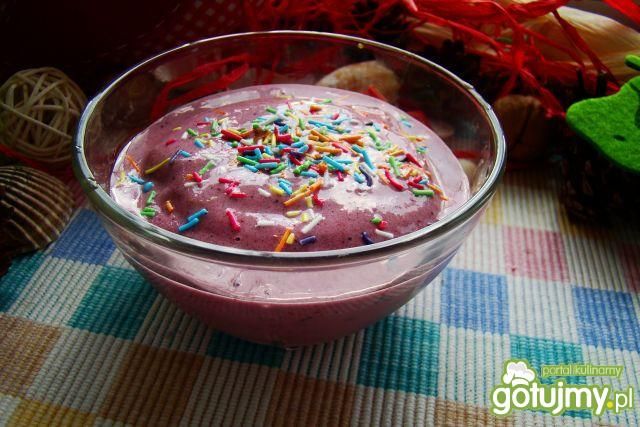 Lody bananowo  jagodowe