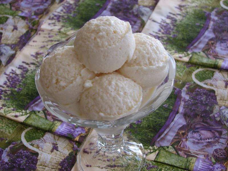 Lody brzoskwiniowo- jogurtowe Lody brzoskwiniowo- jogurtowe