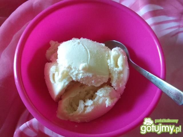 Lody chałwowe Lody chałwowe