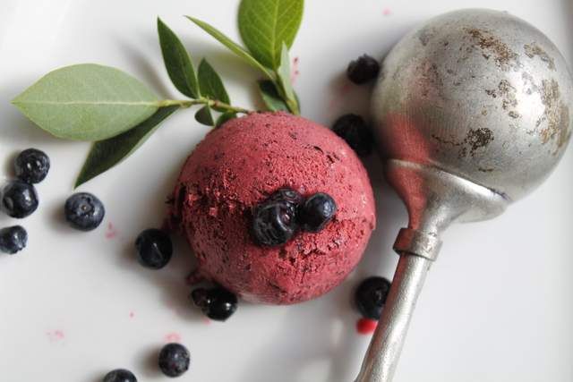 Lody jagodowe bez jaj  Lody jagodowe bez jaj