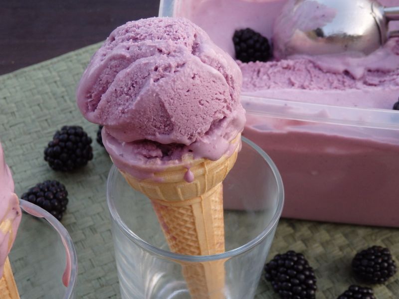 Lody jeżynowe Lody jeżynowe