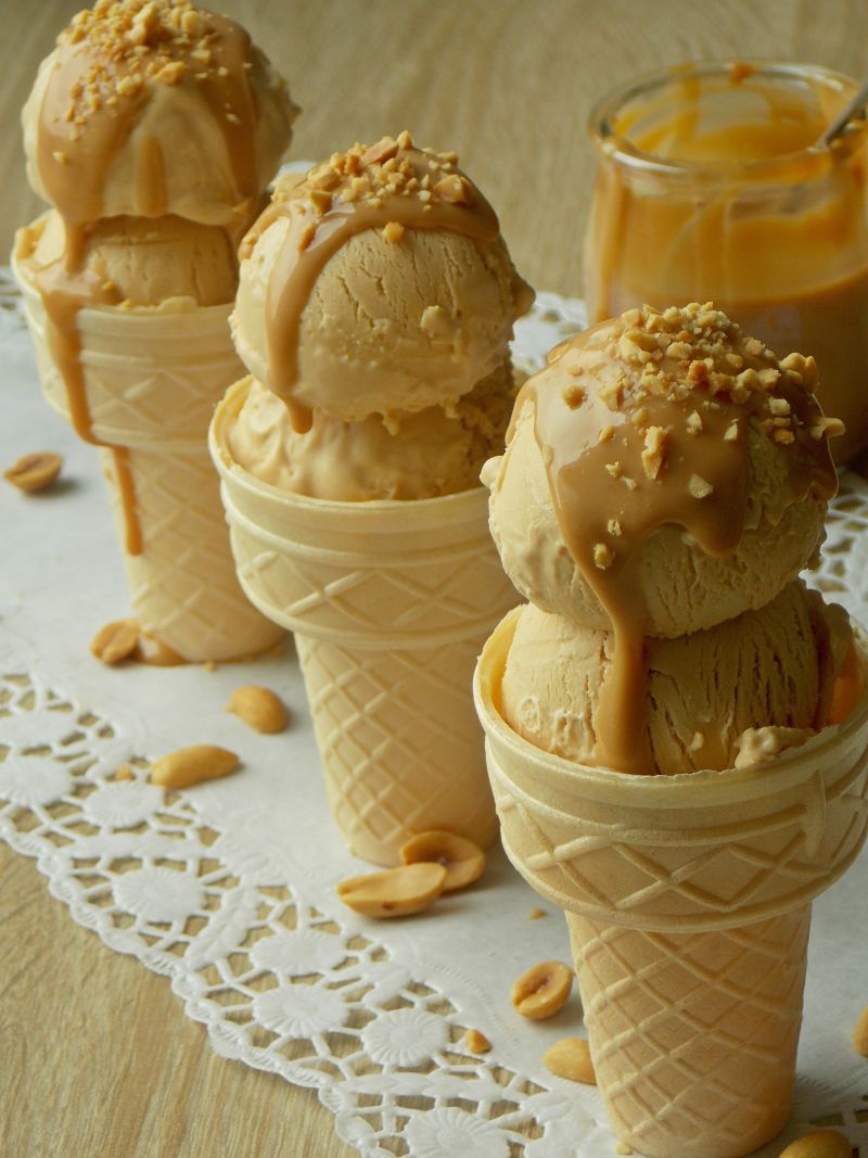 Lody kajmakowe bez jajek i maszyny