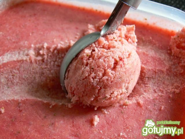 Lody kukurydziano- truskawkowe Lody kukurydziano- truskawkowe