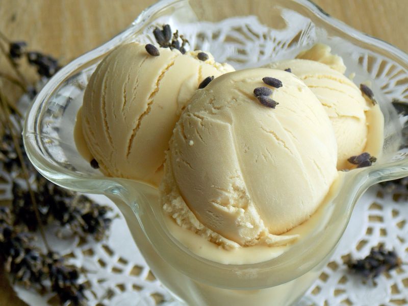 Lody lawendowe. Lody lawendowe.