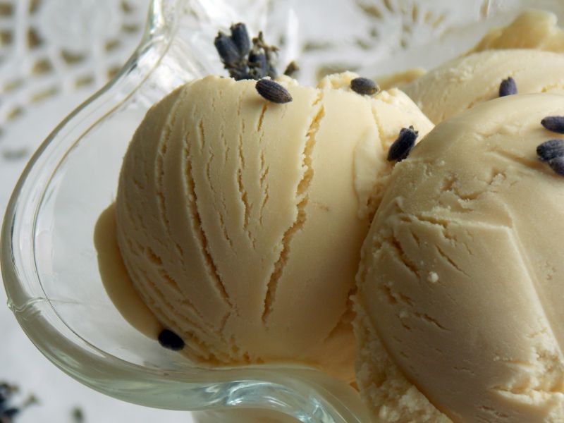 Lody lawendowe. Lody lawendowe.