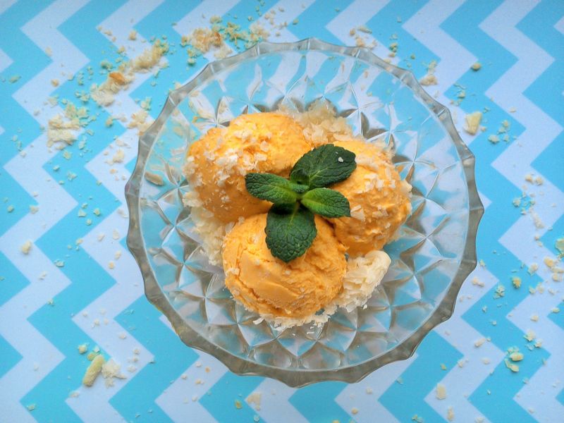 Lody marchewkowe z posypką