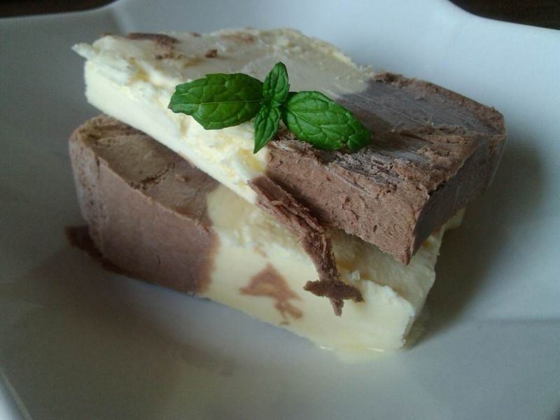 Lody śmietankowo-czekoladowe Lody śmietankowo-czekoladowe