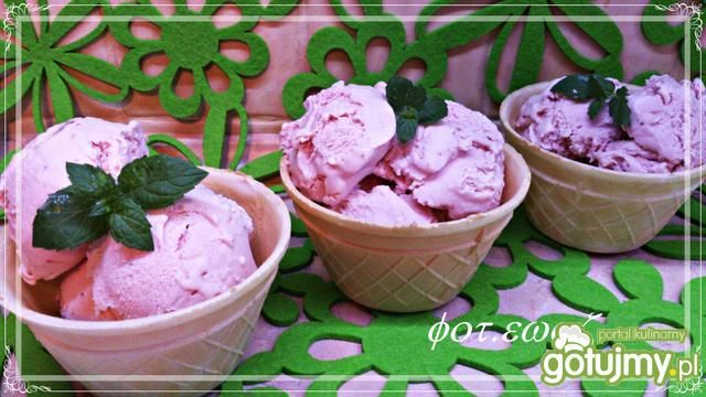 Lody śmietankowo - truskawkowe