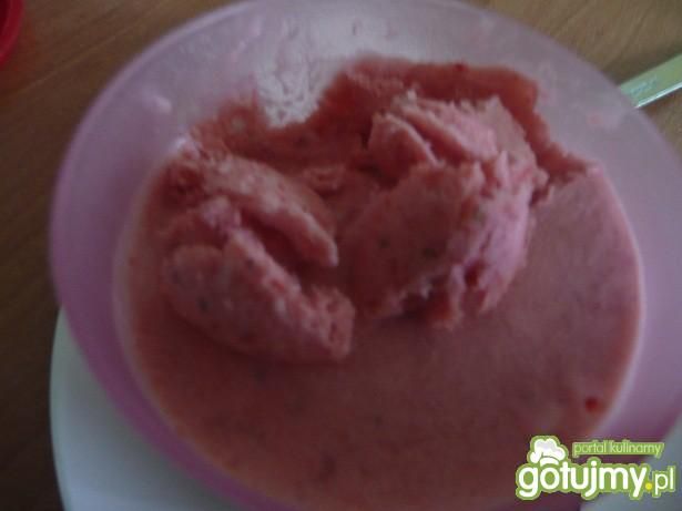 Lody truskawkowe aginy Lody truskawkowe aginy