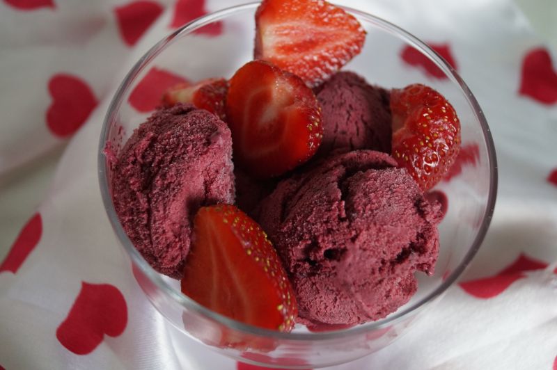 Lody truskawkowe z aronią Lody truskawkowe z aronią