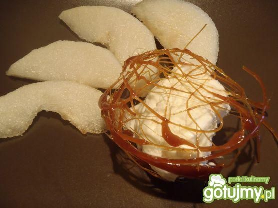 Lody w karmelowym gniazdku z nashi Lody w karmelowym gniazdku z nashi