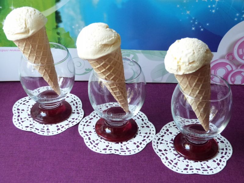 Lody waniliowe z jogurtem Lody waniliowe z jogurtem