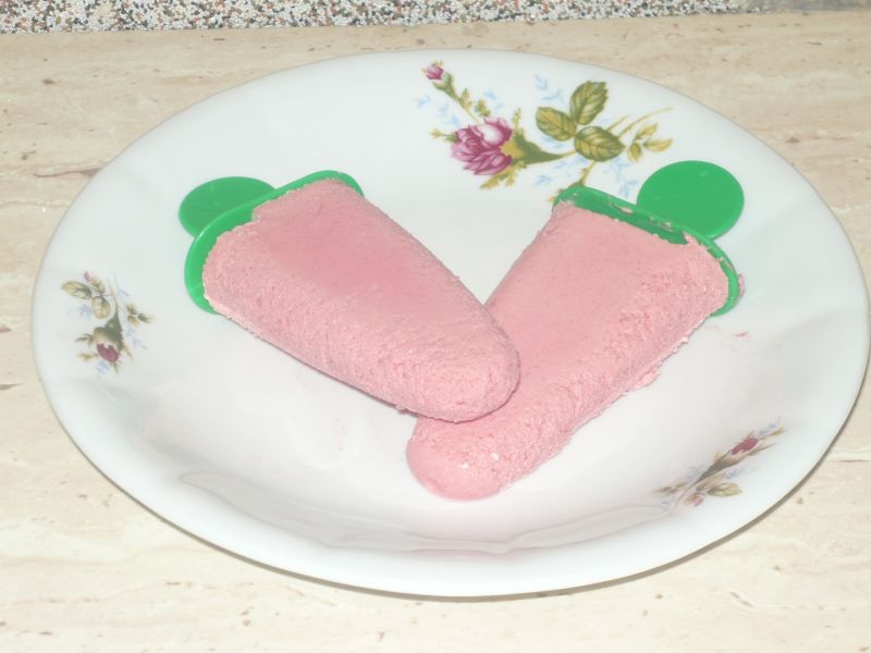 Lody wiśniowe na jogurcie Lody wiśniowe na jogurcie