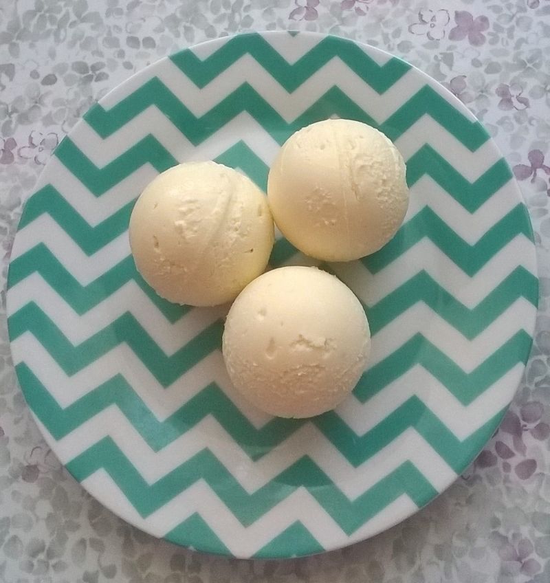 Lody z białą czekoladą