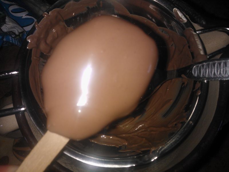 Lody z kiwi w czekoladzie mlecznej