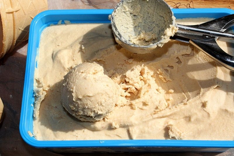 Lody z masłem orzechowym, miodem i mascarpone Lody z masłem orzechowym, miodem i mascarpone