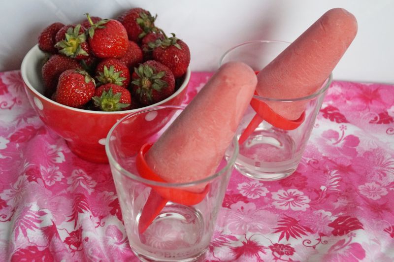 Lody z pieczonych truskawek Lody z pieczonych truskawek