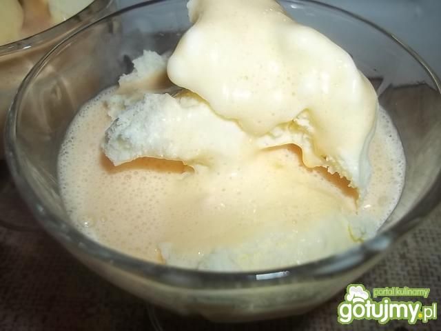 Lody z zabajone Lody z zabajone