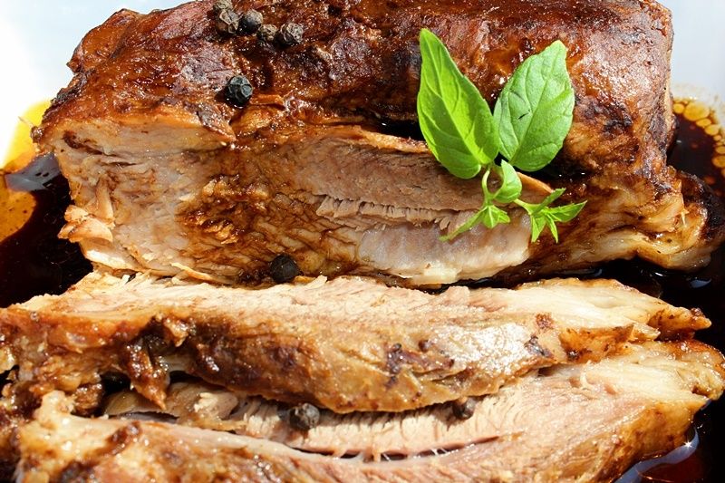 Łopatka marynowana w sosie z czarnym pieprzem