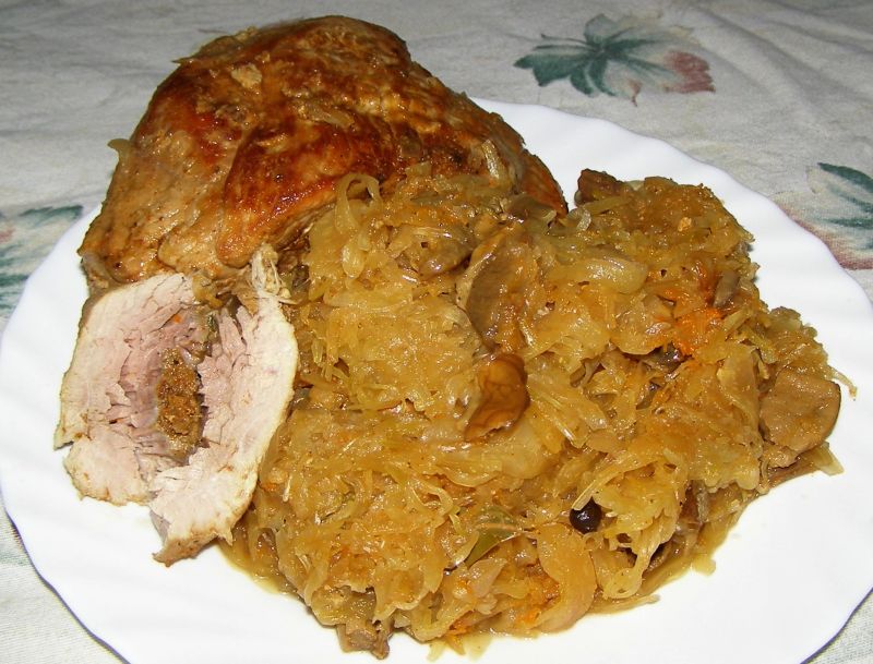 Łopatka z kapustą z grzybami z szybkowara