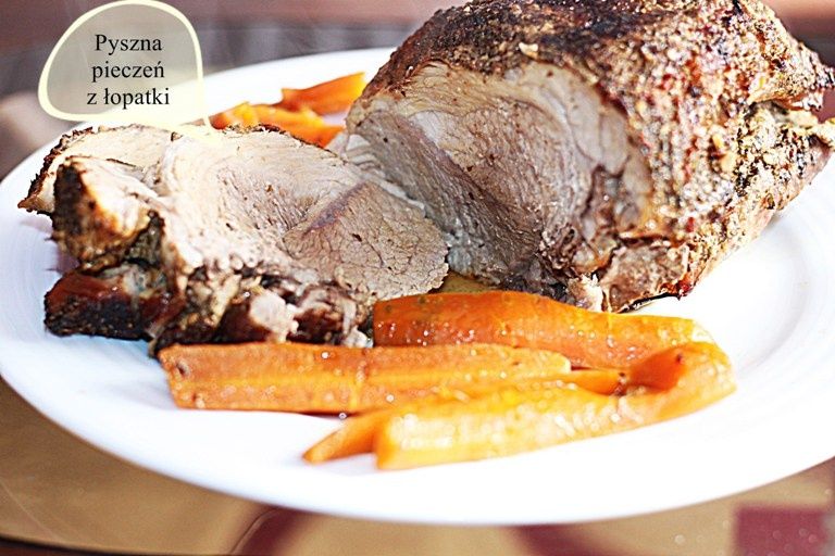 Łopatka zapiekana z marchewką