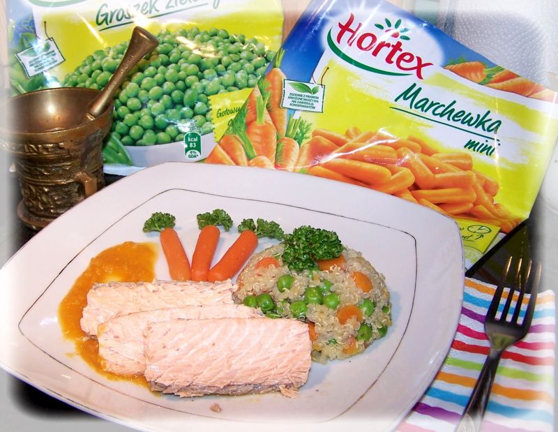 Łosoś duszony w marchewce Łosoś duszony w marchewce
