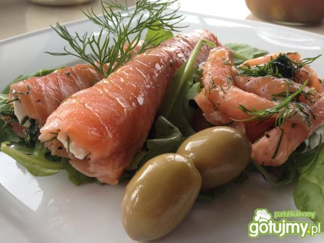 Łosoś marynowany i delikatny serek Łosoś marynowany i delikatny serek