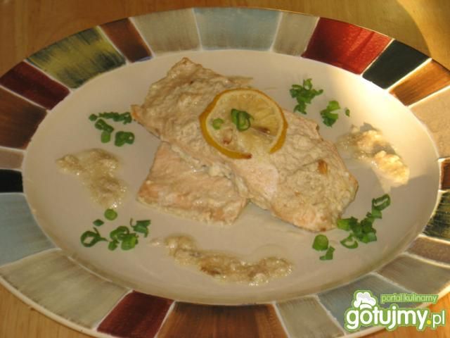 Losos pod bezowa kolderka Losos pod bezowa kolderka