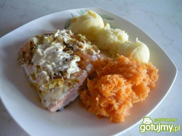 Łosoś pod porową pierzynką