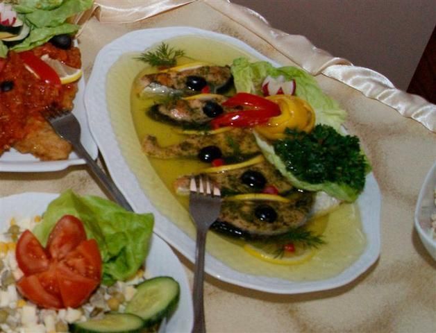 Łosoś w galarecie mocno koperkowy Łosoś w galarecie mocno koperkowy